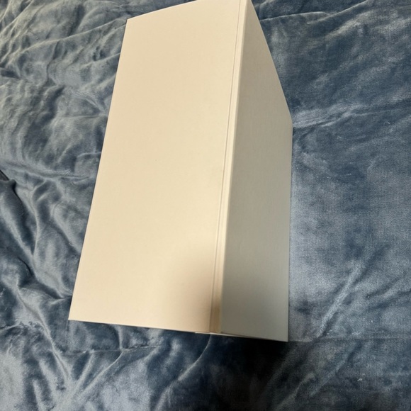 Loewe empty box, with ribbons and art magazine - Picture 6 of 9